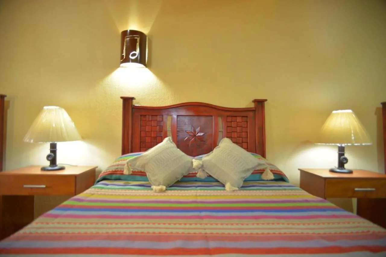 **  Oyo Hotel Castillo Santa Cecilia Tapalpa Mexico